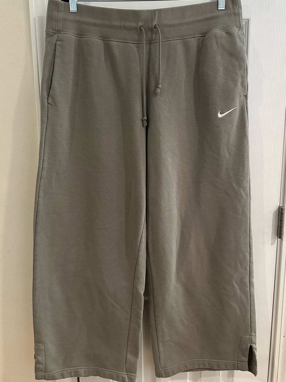 Nike Women’s Sportswear Phoenix Fleece High Waist Cropped Sweatpants Black XXL